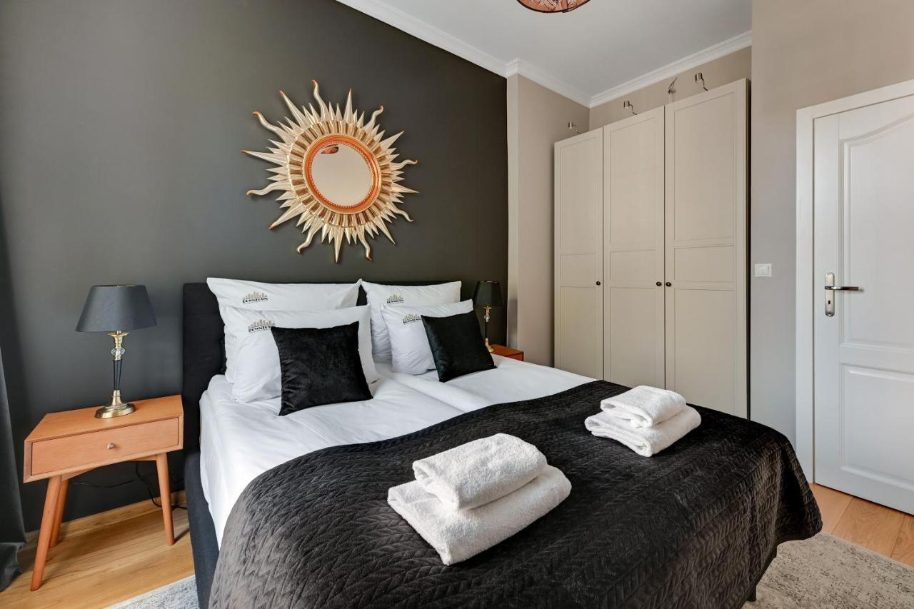 Old Town Ogarna IV Glamour By Downtown Apartments Gdansk Ngoại thất bức ảnh
